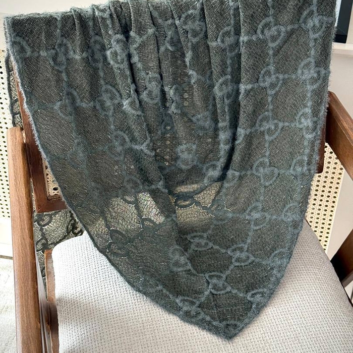 روسری سه گوش گوچی حوله ای